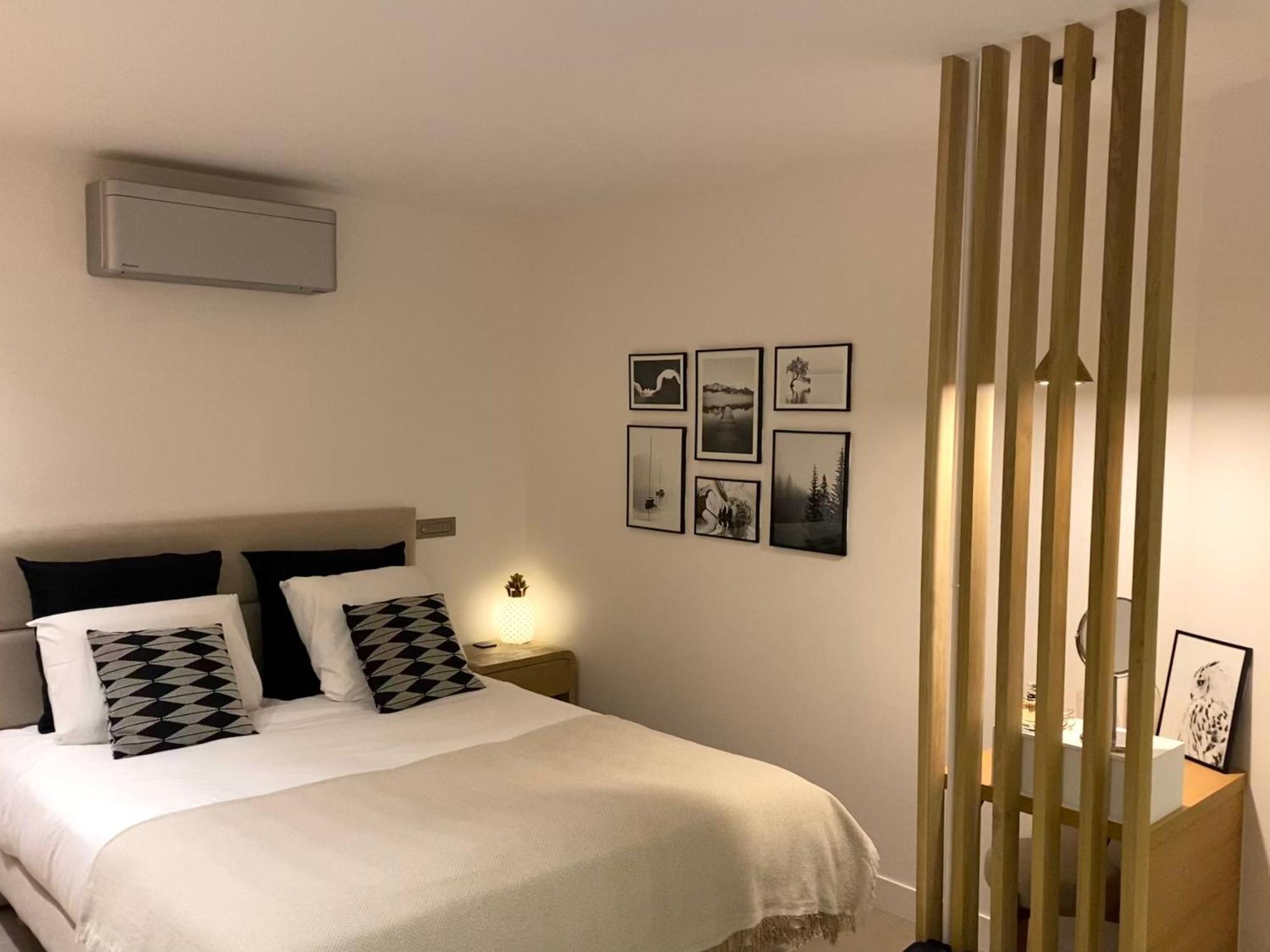 Appartement Luxe Vue Mer Et Collines Avec Piscine Манделю-ла-Напул Екстериор снимка