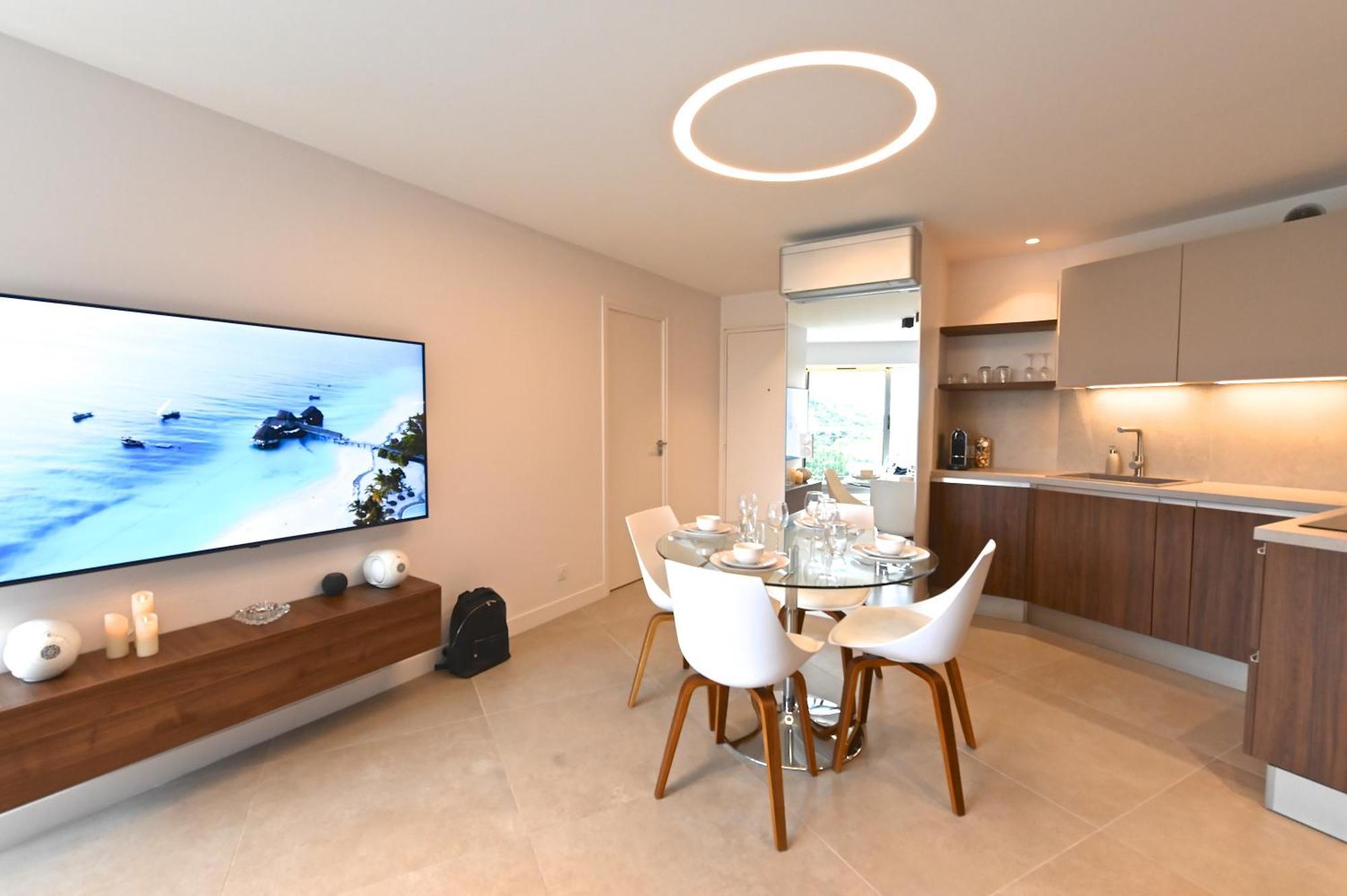 Appartement Luxe Vue Mer Et Collines Avec Piscine Манделю-ла-Напул Екстериор снимка
