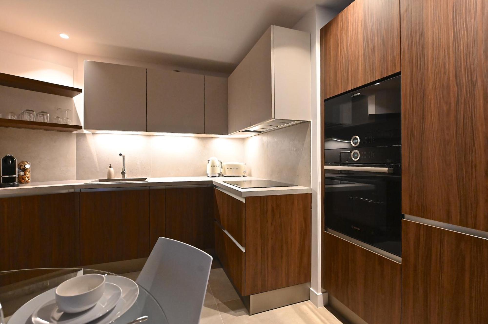 Appartement Luxe Vue Mer Et Collines Avec Piscine Манделю-ла-Напул Екстериор снимка